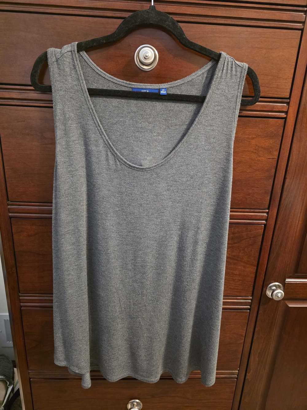 Apt. 9 Gray Scoop Neck Tank Top